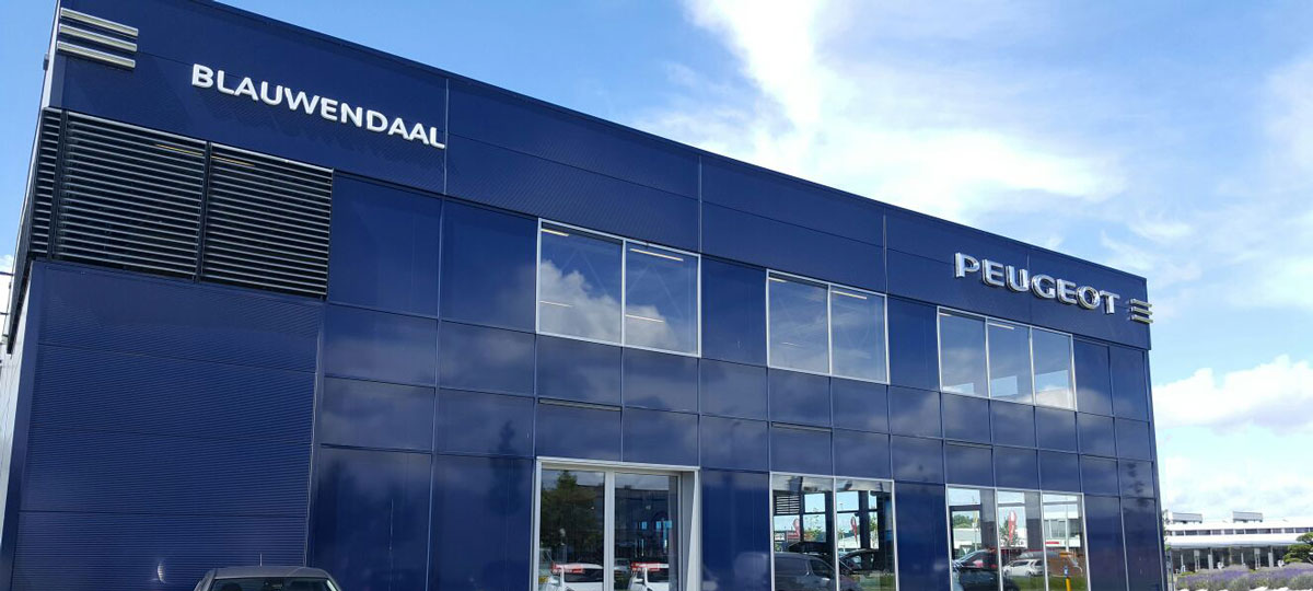 Metamorfose van gevels Peugeot